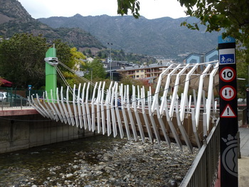 Andorra la Vella, bridge at Parc Central