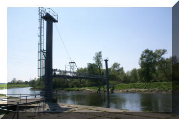Pipeline bridge across River Odru