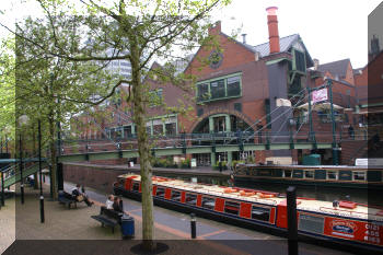 Brindleyplace Footbridge, Birmingham, England