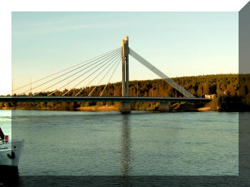 Lumberjack´s Candle Bridge, Rovaniemi, Finland