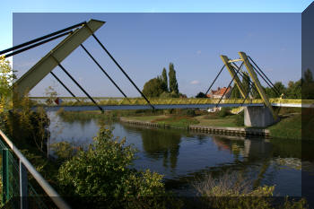 Passerelle des Ecluses, Deulémont, France