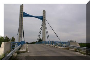 Road bridge crossing A 7 at Orange, France