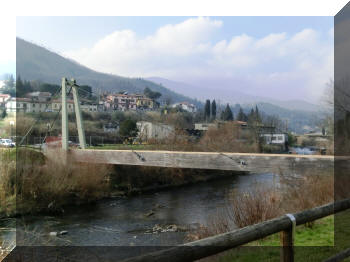 Footbridge in Vaiano (PO), Italy