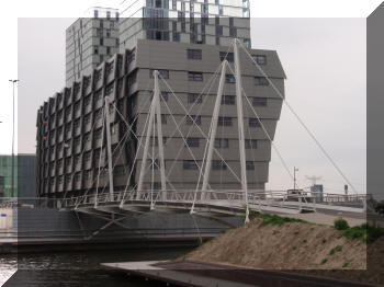 Footbridge on Hengelostraat, Almere-Steedenwijk