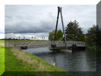 Loerik II, Houten